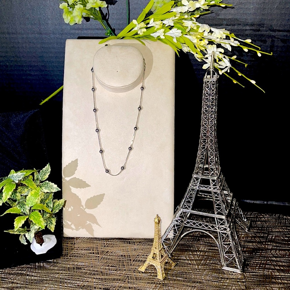 Stainless women’s lab Pearl necklace